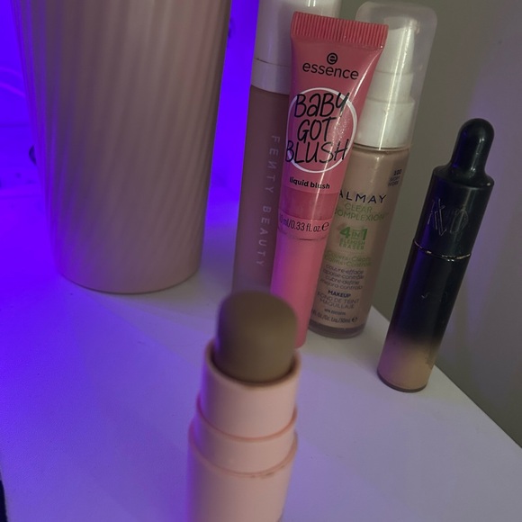 Cosmetics Bundle ❤️ - Picture 11 of 16